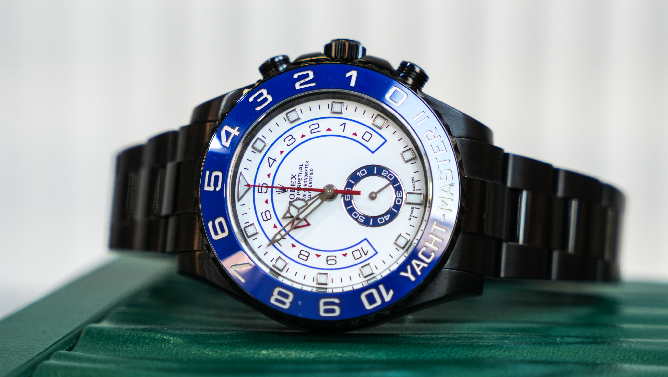 Yacht-Master II 44mm White Dial – Black PVD Coated Stainless Steel – Ref. 116680
